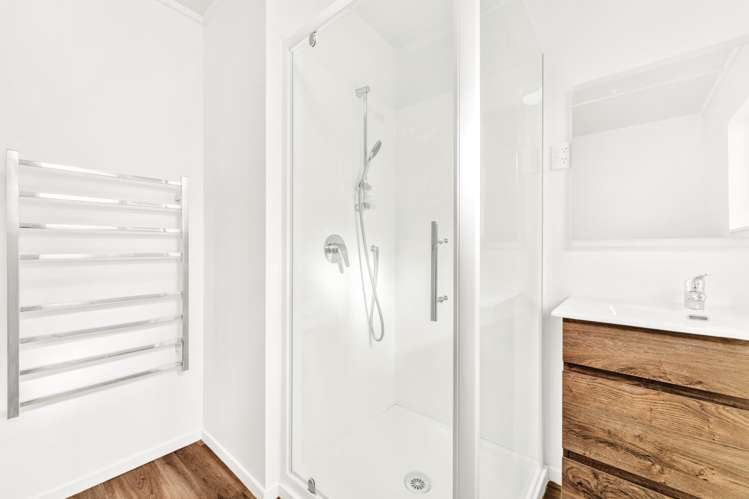 1 Weymouth Grove Wainuiomata_14