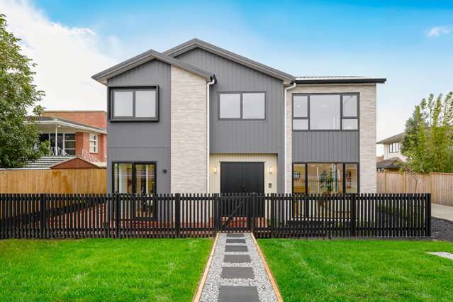 Walk to Kristin Standalone Spacious Living