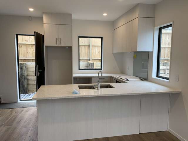 Townhouse in Blockhouse Bay