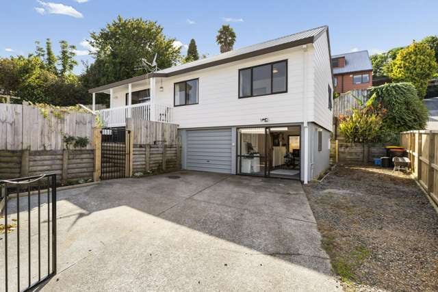 25b Meander Drive Welcome Bay_1