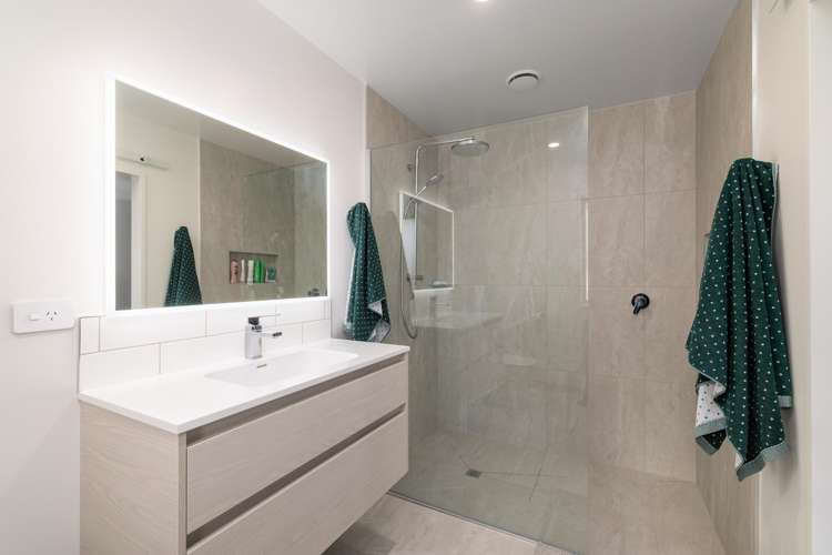 56 Travis Country Drive Burwood_13