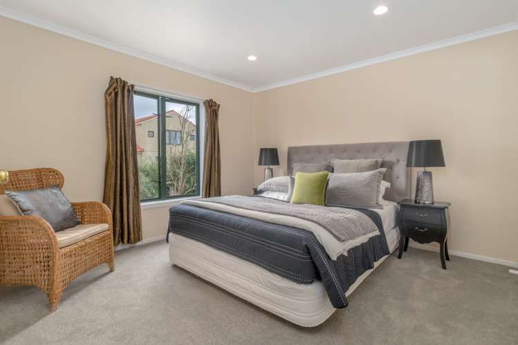 97/1 Ambrico Place New Lynn_5