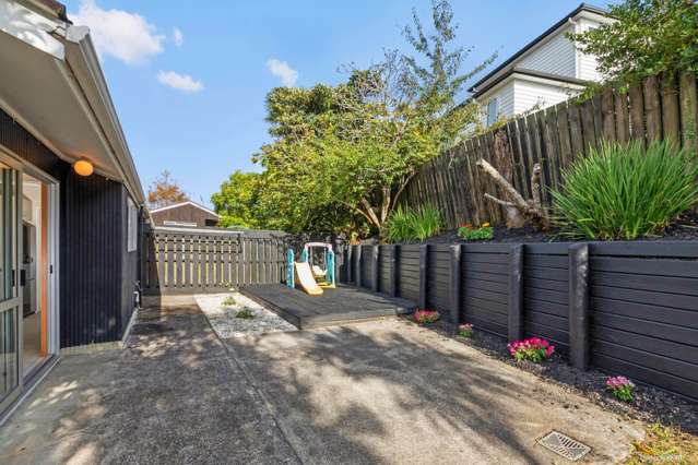 2/39c Coronation Road Hillcrest_2