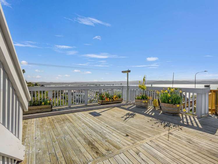 9 Kowhai Road Bluff Hill_31