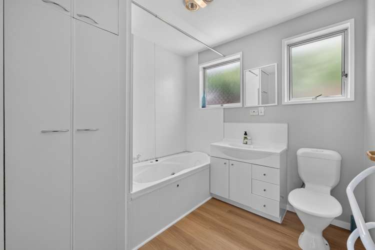1/94 Oxford Street Lyttelton_13