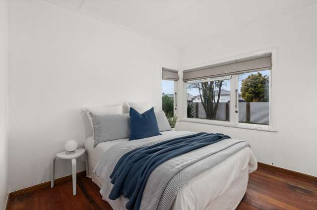 809 Maitland Crescent Mayfair_1