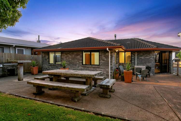 69 Sylvan Crescent Te Atatu South_28