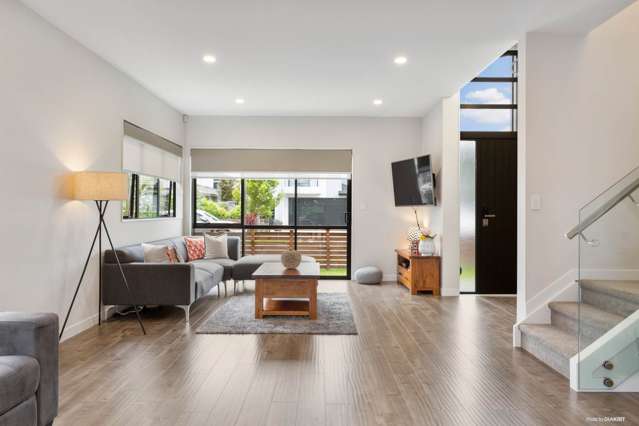 9 Hangar Lane Whenuapai_4