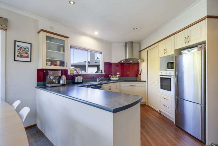 22 Tennyson Crescent_3