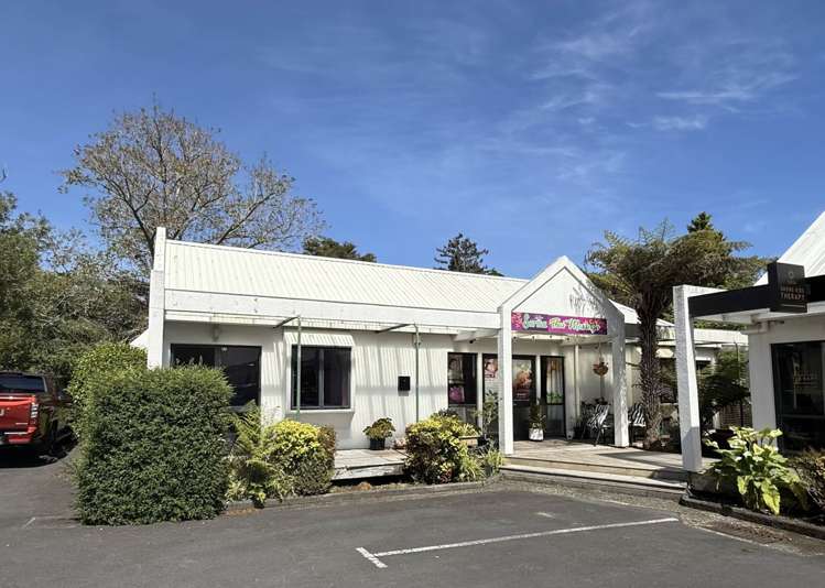 Unit A1/253 Dairy Flat Highway_0