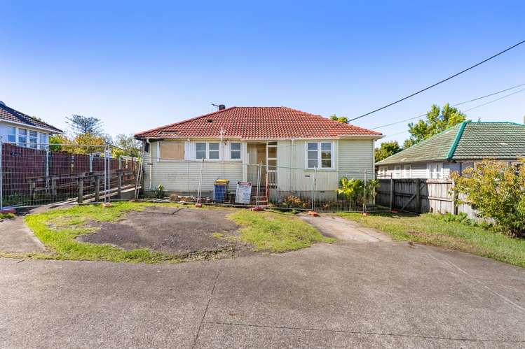 81 Onewa Road Northcote_9