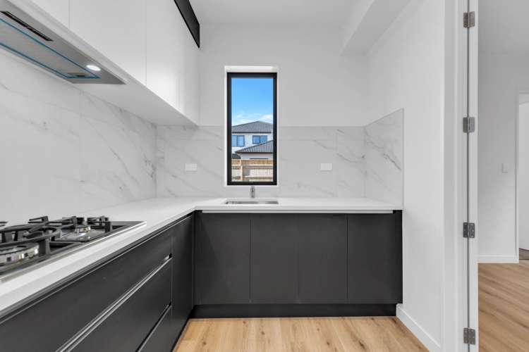 6 Ballyliffin Drive Flat Bush_7