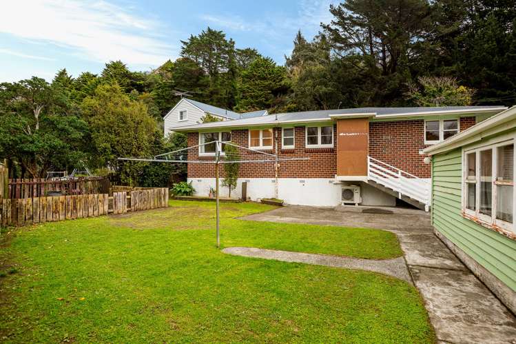 296 Main Road Tawa_17