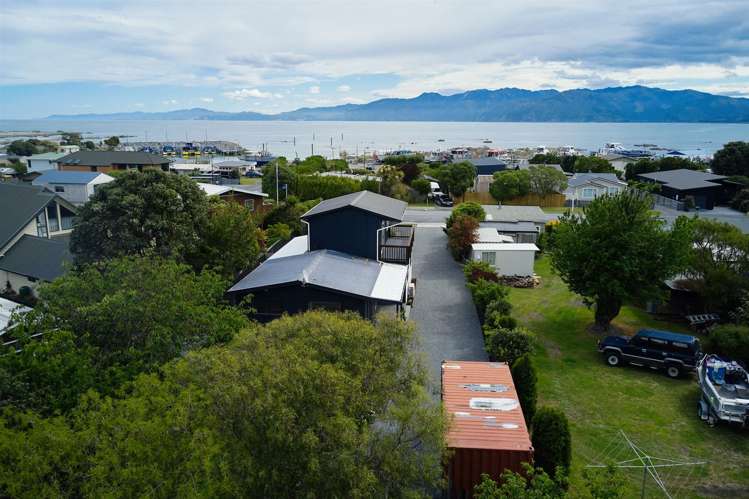 143 South Bay Parade Kaikoura_56