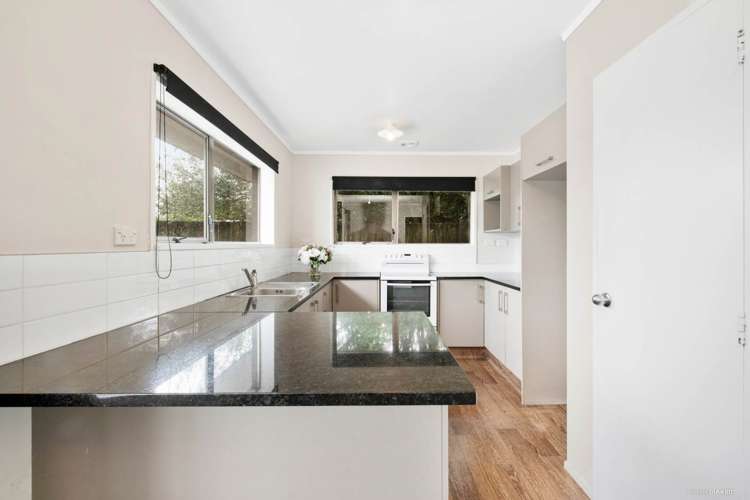 11 Chantal Place Red Hill_1