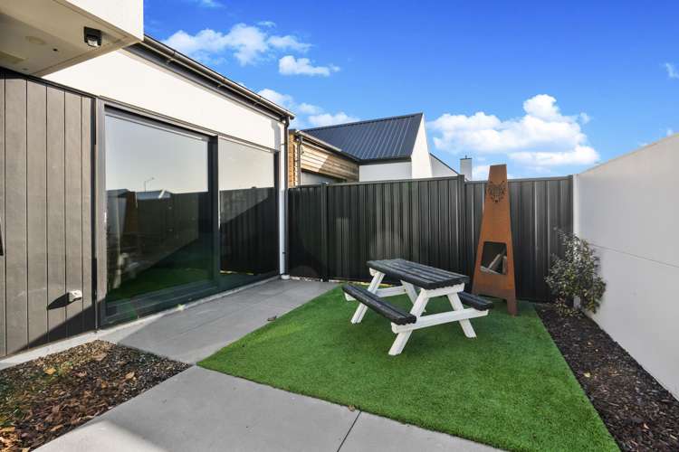 17 Horoeka Street Avonhead_13