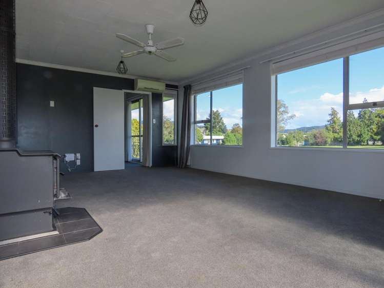 7 Crampton Road Reefton_5