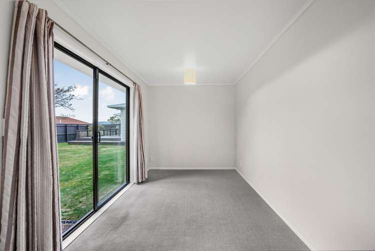 8 Drummond Crescent Kelson_19