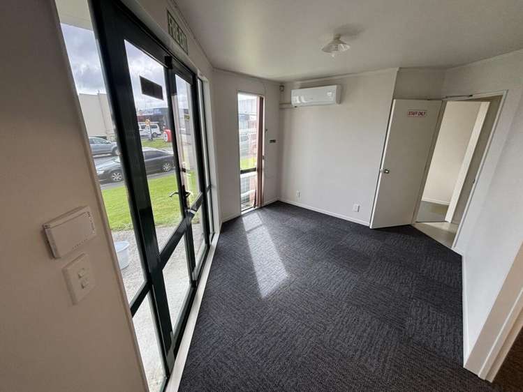 6 Westech Place Glen Eden_8