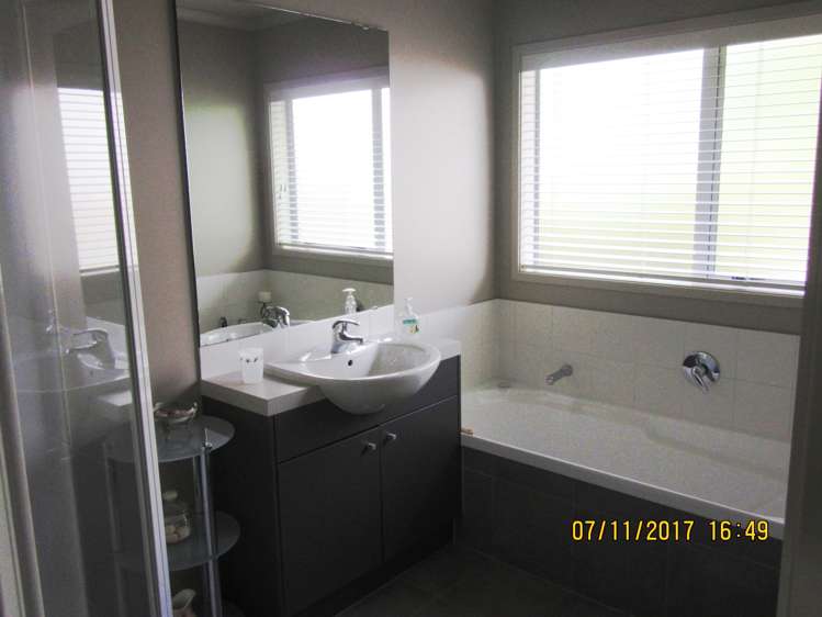 11 Seamount Drive Red Beach_14