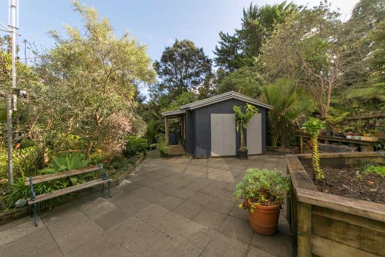 17 Rimutaka Place Titirangi_16