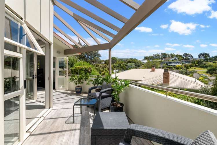 444b Beach Road Murrays Bay_13