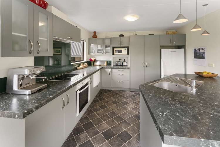 8 Thomason Avenue Motueka_15