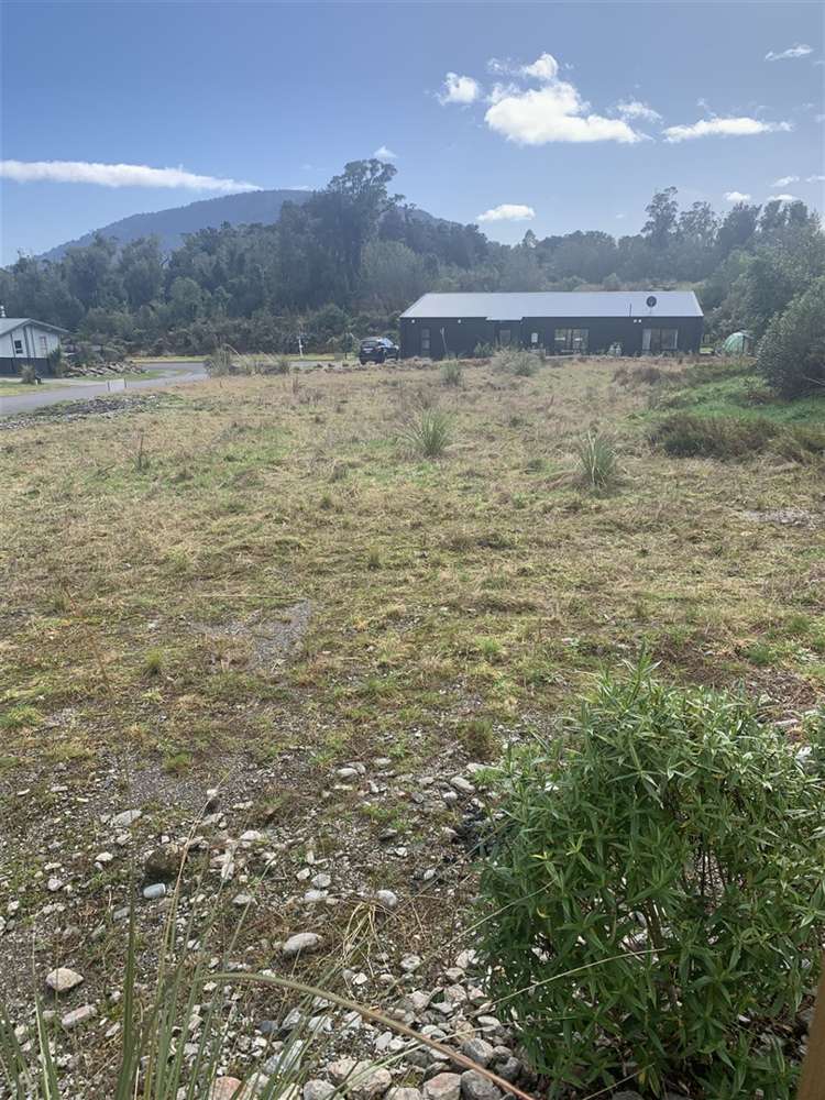 5 Pioneer Drive Franz Josef Glacier_5