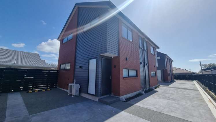 2/11 Halliwell Avenue 1505_0