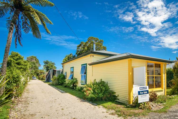 23 Wharf Road Karamea_13