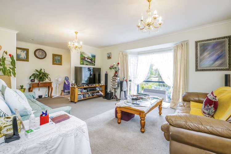 16 Trossach Place Wattle Downs_6