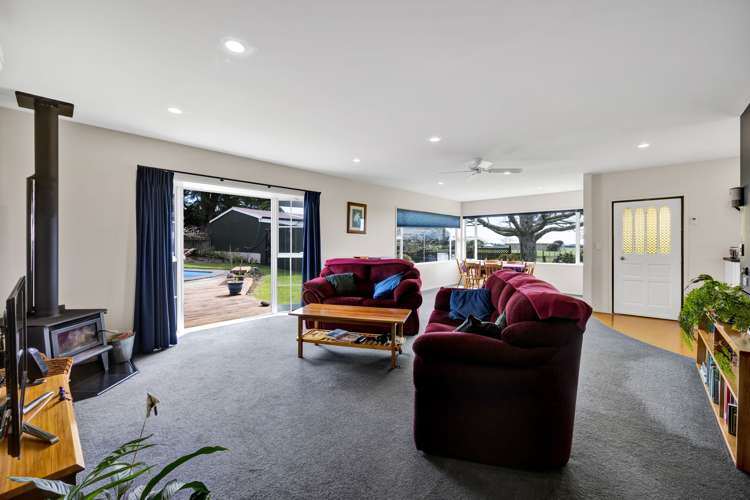 130 Cross Road Lepperton_5