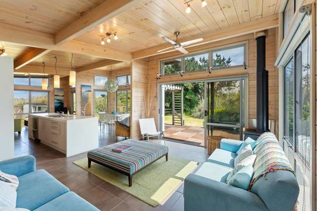 32 Reay Mackay Grove Waikawa Beach_3