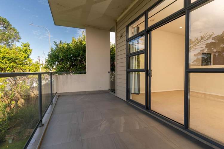 9/79 Schnapper Rock Road Schnapper Rock_9