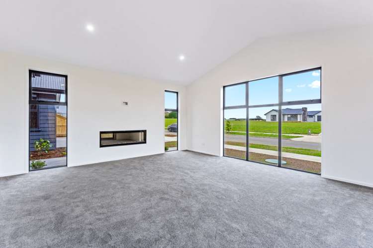 16 Patty Lane Patumahoe_10