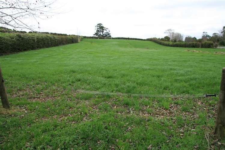 2 Davis Road Inglewood_11