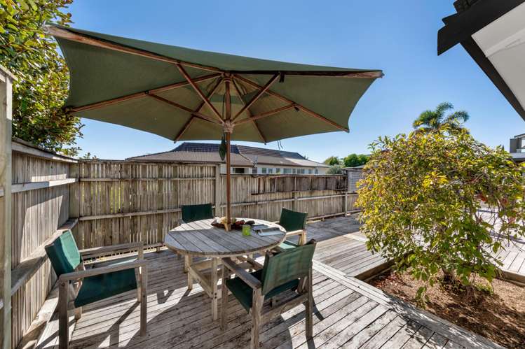 6 Fielding Crescent Farm Cove_26