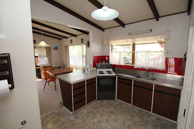 16a Flower Street Bulls_9