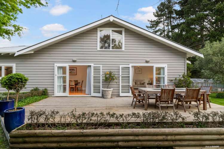 3 Beaver Road East_2