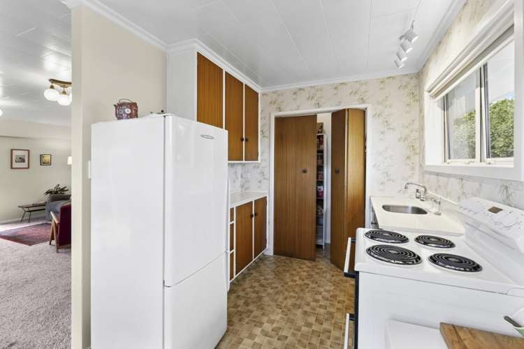 3/4 Willow Avenue Stoke_5