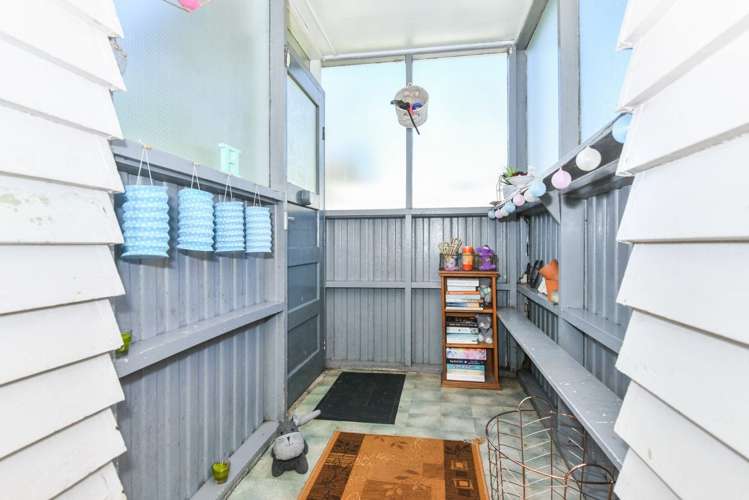 9 Garland Road Greenlane_9