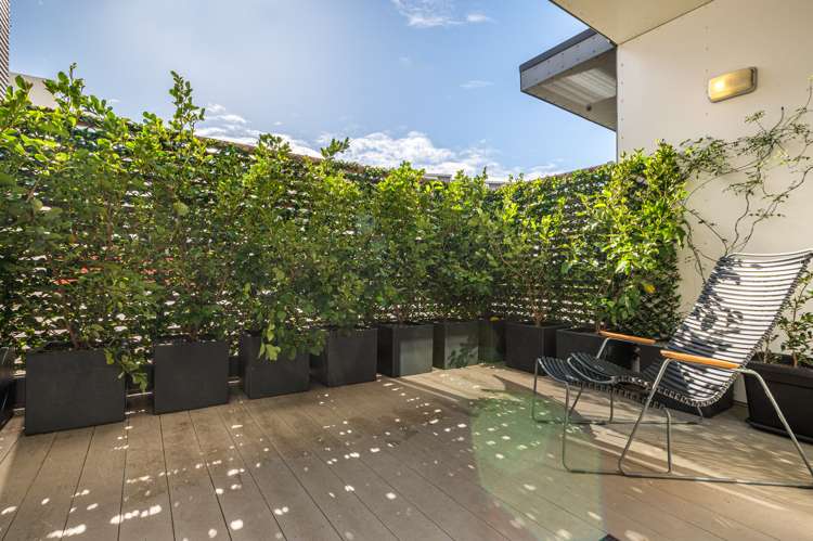 1b/12 Fisher-Point Drive Auckland Central_11