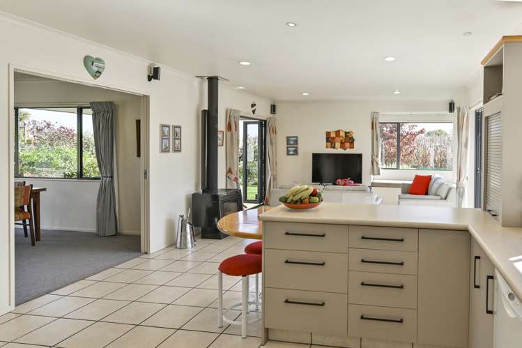 1212 Kaiapo Road Camberley_13