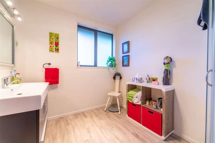 13a Cardiff Street Moeraki_14