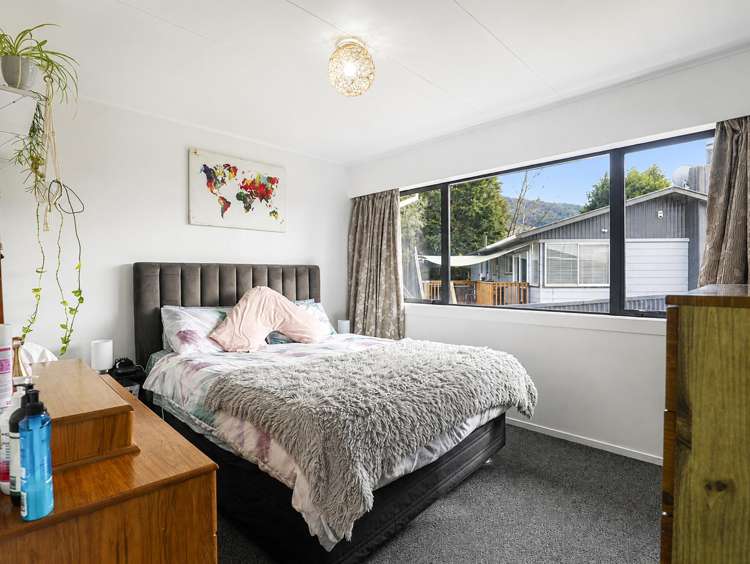 16 Joanne Crescent Pukehangi_8