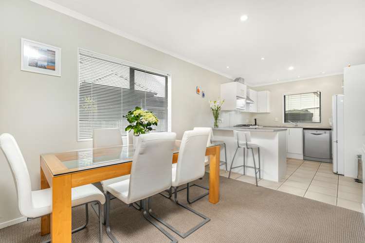 2/28 Holiday Road Stanmore Bay_8