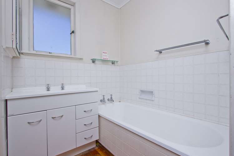 61 Mcleod Road Te Atatu South_6