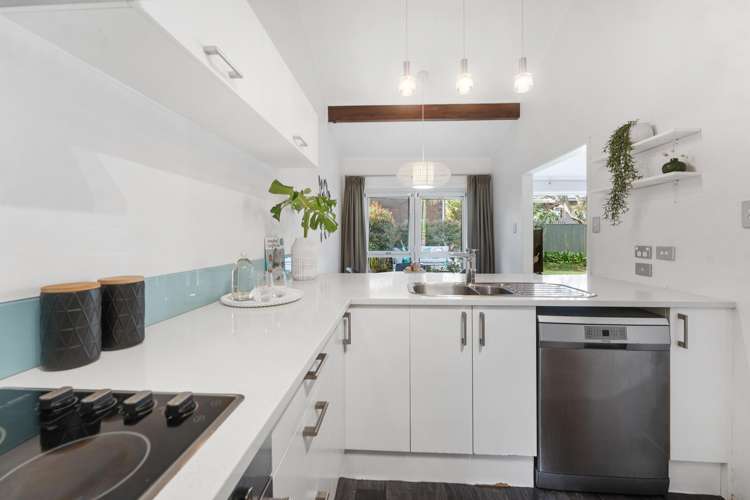 2/40 James Evans Drive Northcote_11