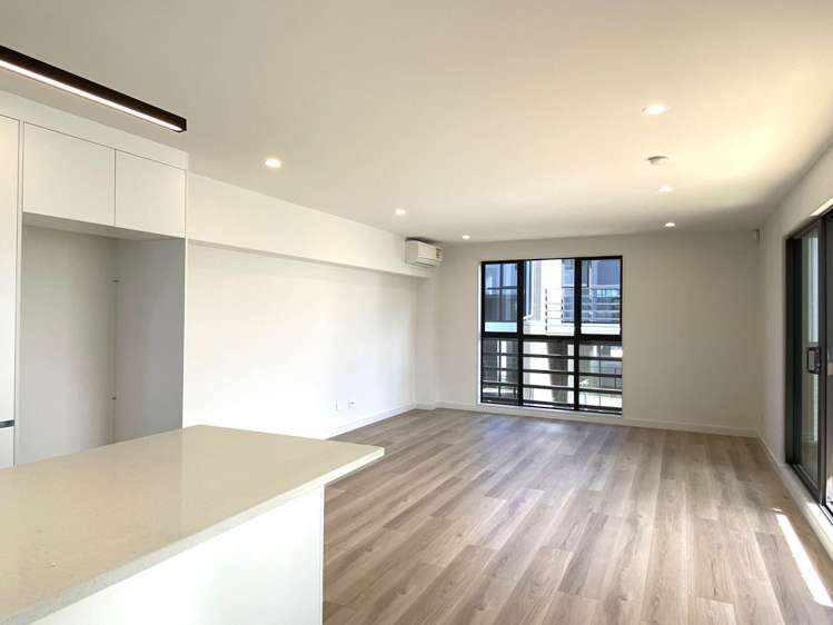 6/12 Onewa Road Northcote_2