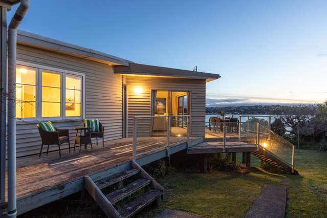24 The Crescent Tindalls Beach_1
